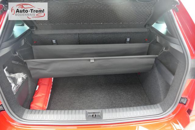 Skoda Kamiq Monte Carlo 1.5 TSI 150 PS Navi Pano 18" Vega Kamera beh.WS SHZ PDC ACC Wireless Charging Virtual Cockpit Totwinkel 