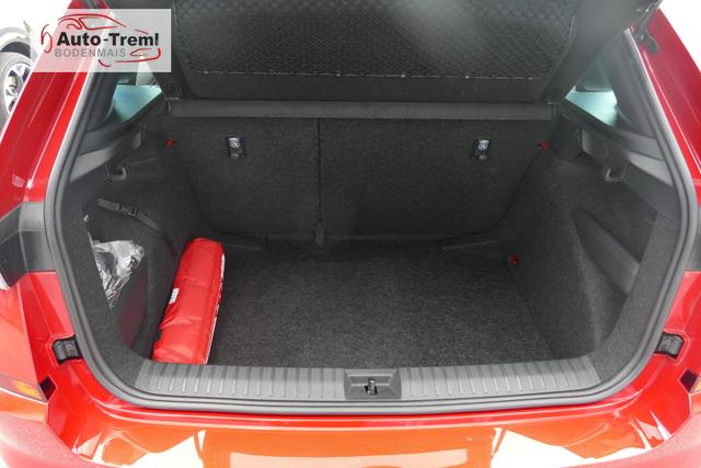 Skoda Kamiq Monte Carlo 1.5 TSI 150 PS Navi Pano 18" Vega Kamera beh.WS SHZ PDC ACC Wireless Charging Virtual Cockpit Totwinkel 