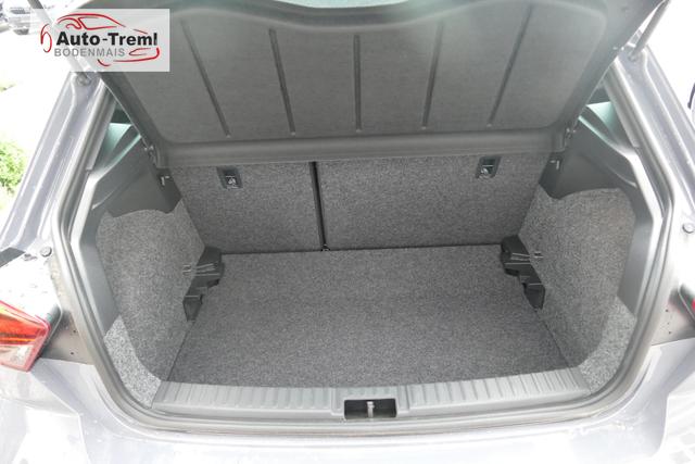 Seat Ibiza FR 1.5 TSI DSG 150 PS Facelift Black Paket 10 Jahre Garantie bis 200.000 km 18" Alu Sportschalensitze Digital Cockpit 10" LED SHZ ACC Assistenz-M Kamera Ladeboden Armlehne Connectivity Box 