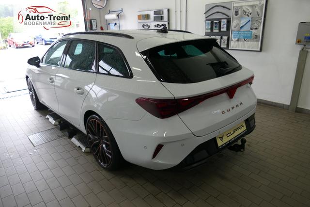 Cupra Leon Sportstourer ST 2.0 TSI DSG 4Drive 204 PS AHK Matrix 19" Mistral Kupfer Dynamic Design Navi SHZ Intelligent Drive Edge Paket 5JG 