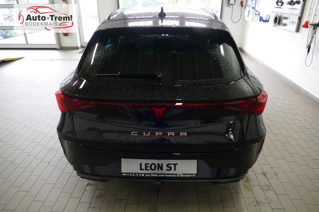 Cupra Leon Sportstourer ST 2.0 TSI DSG 4Drive 204 PS AHK Matrix 19" Mistral Kupfer Dynamic Design Navi SHZ Intelligent Drive Edge Paket 5JG 