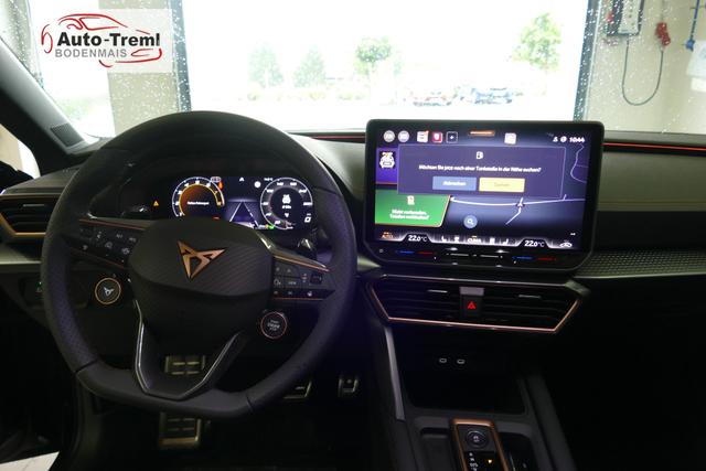Cupra Leon Sportstourer ST 2.0 TSI DSG 4Drive 204 PS AHK Matrix 19" Mistral Kupfer Dynamic Design Navi SHZ Intelligent Drive Edge Paket 5JG 