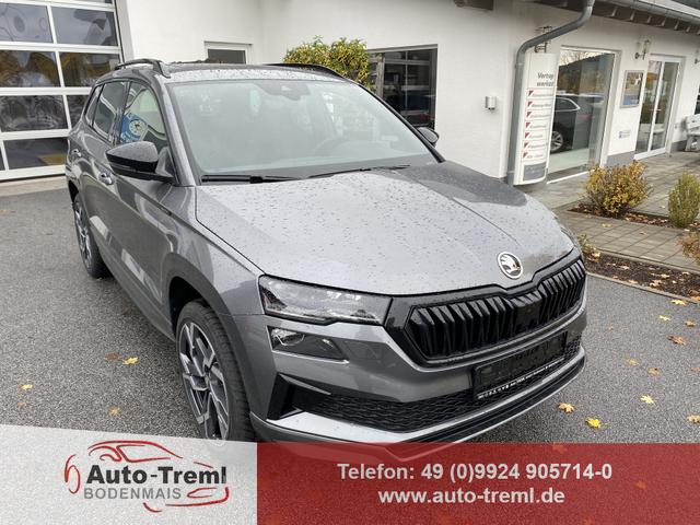 Skoda Karoq - Sportline 2.0 TSI DSG 190 PS 4x4 5JG AHK Navi Pano 19" Alu beh.WS. SHZvo+hi Kamera PCDvo+hi variabler Ladeboden