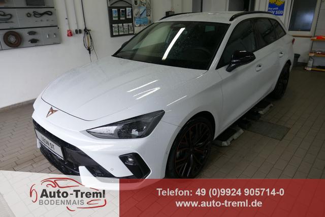Cupra Leon - Sportstourer ST 2.0 TSI DSG 4Drive 204 PS AHK Matrix 19" Mistral Kupfer Dynamic Design Navi SHZ Intelligent Drive Edge Paket 5JG