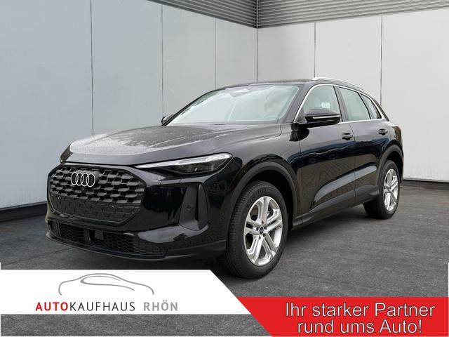 Audi Q5 - Basis quattro+AHK+ACC+RFK+19"ALU+NAVI