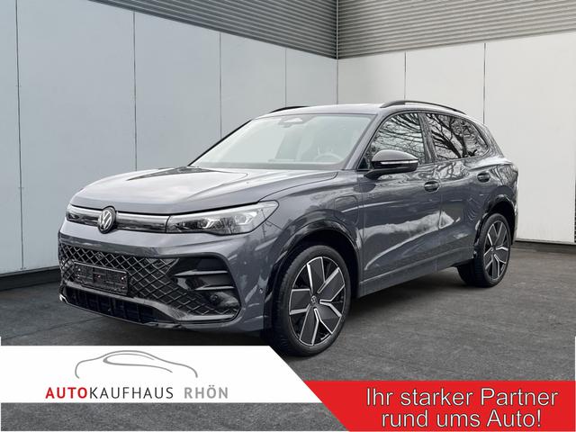 Volkswagen Tiguan - R-Line People PLUG-IN+PANO+AHK+HD MATRIX+NAVI+BLACK STYLE+20"LM+ACC