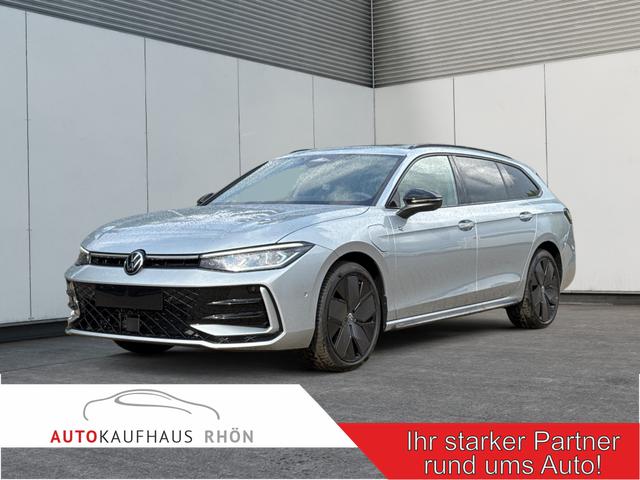 Volkswagen Passat Variant - R-Line Edition Plus LEDER+PANO+AHK+MATRIX+eHK+360 KAM+NAVI+HUD