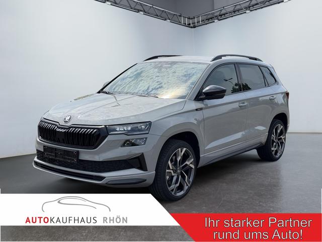 Skoda Karoq - Sportline 1,5 TSI DSG 2ZKlimaautomatik Canton Anh&auml;ngerkupplung Totewinkel Assistent 2 x Einparkhilfe Kamera 19 Zoll Felgen adaptiver Tempomat 5J Garantie