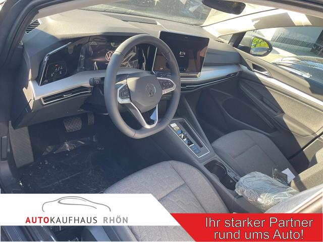 Volkswagen Golf Variant - VIII 1.5 eTSI DSG Life, AHK, easyOpen, Kamera, Winter, 3-J Garantie