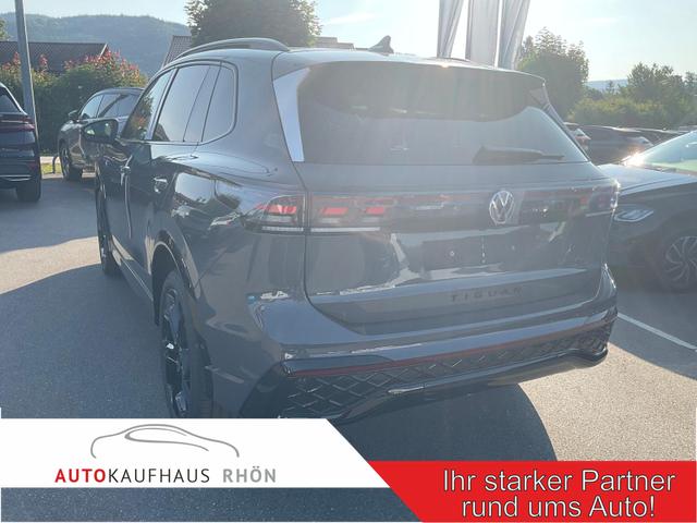 Volkswagen Tiguan - 1.5 TSI eHybrid 200 kW R-Line Black, Pano, 20-Zoll, AHK, AreaView, 5-J Garantie