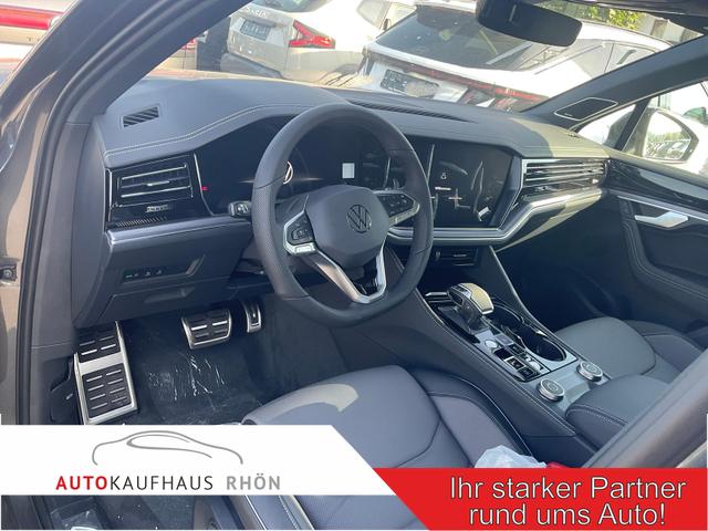 Volkswagen Touareg - 3.0 TDI 210 kW 4Motion R-Line V6 Black, 22-Zoll, Dynaudio, HuD, Luft, Standheizung