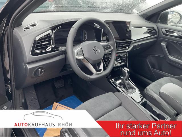 Volkswagen T-Roc - Style 1.5 TSI DSG Black Style, AHK, IQ.Light, 19-Zoll, easyOpen, Navi