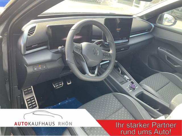 Volkswagen T-Roc - 1.5 eTSI 110 kW R-Line DSG Black, AHK, IQ.Light, Kamera, el. Klappe, 19-Zoll