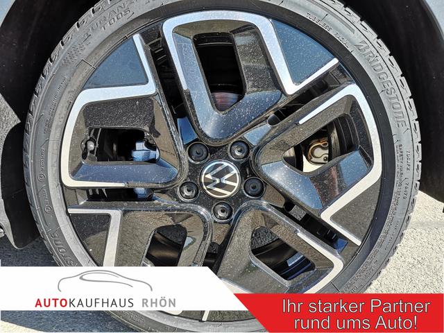 Volkswagen Golf - 2.0 TDI 110 kW R-Line DSG 18 Zoll Kamera ACC Park Assist Pro