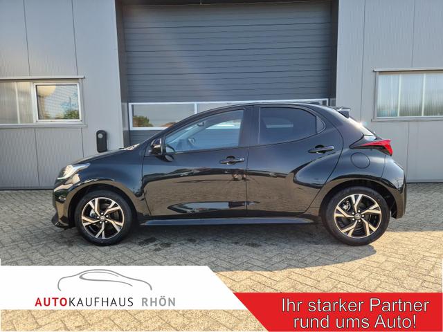 Toyota Yaris - 1.5VVT-iE 116PS Automatik Teamplayer Klimaautomatik Sitzheizung Lenkradheizung Rückf.Kamera 16-LM abged.Scheiben 2xKeyless DAB+ Bluetooth Touchscreen Apple CarPlay Android Auto ACC