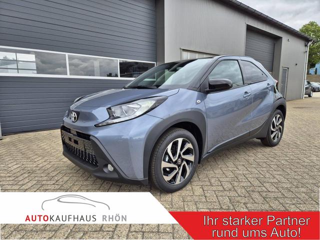 Toyota Aygo X - 1.0 VVT-i 72PS Teamplayer Sitzheizung AbstandsTempomat Multifunktionslenkrad Klima Radio Bluetooth Touchscreen Apple CarPlay + Android Auto 17-LM