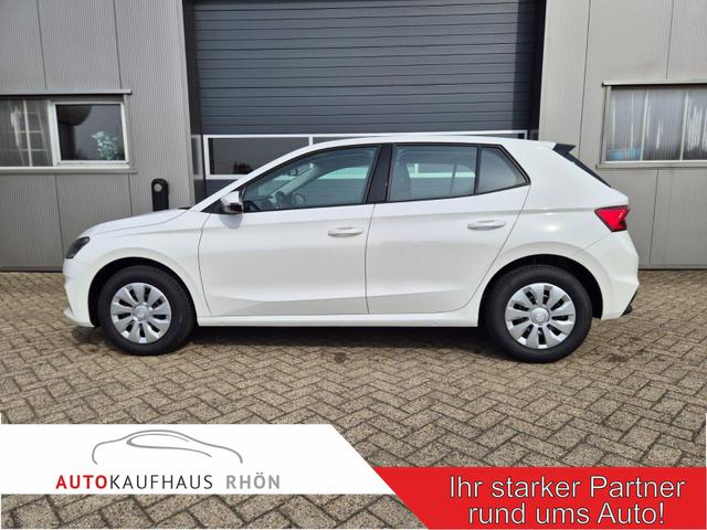 Skoda Fabia - 1.0 TSI 95PS Selection 5-t&uuml;rig R&uuml;ckf.Kamera Parksensoren Sitzheizung Multifunktionslenkrad Klima Skoda-Radio Bluetooth Touchscreen Tempomat Nebelsch. Apple CarPlay + Android Auto