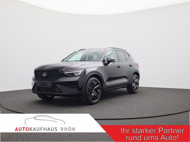 Volvo XC40 - 2.0 Black Edition Plus B4 Mild-Hybrid 197PS Automatik elektr. PanoDach R&uuml;ckf.Kamera PDC v+h ACC el.Heckklappe Harma/Kadon-Sound Klimaautomatik Sitzheizung Lenkradheizung Apple CarPlay Android Auto 20-LM