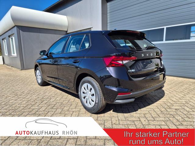Skoda Fabia - 1.0 TSI 95PS Selection 5-t&uuml;rig R&uuml;ckf.Kamera Parksensoren Sitzheizung Multifunktionslenkrad Klima Skoda-Radio Bluetooth Touchscreen Tempomat Nebelsch. Apple CarPlay + Android Auto