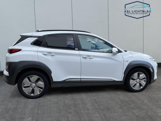 Hyundai KONA Advantage Elektro 2WD Electro MJ20 (100kW) ADVANTAGE-Paket 