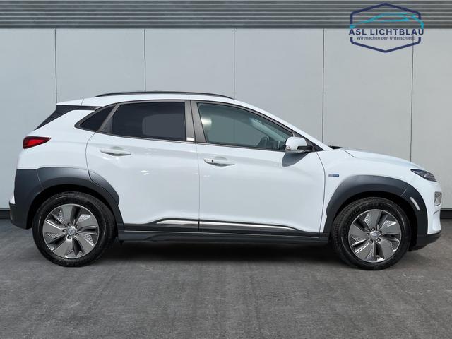 Hyundai / KONA / / / / 