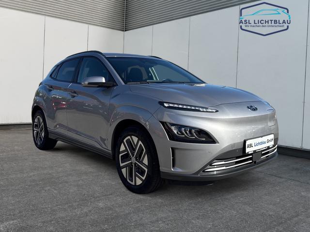 Hyundai / KONA / Silber / / / KONA Elektro (100kW) TREND 11kW OBC & Assistenzpaket