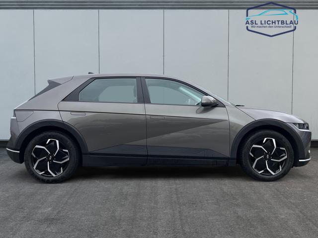 Hyundai / IONIQ 5 / Grau / / / 