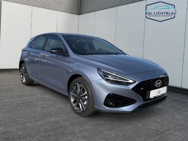 Hyundai / i30 / Blau / / / 