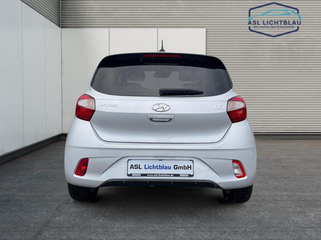Hyundai / i10 / Silber / / / 