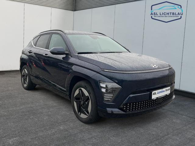 Hyundai / KONA / Blau / / / 