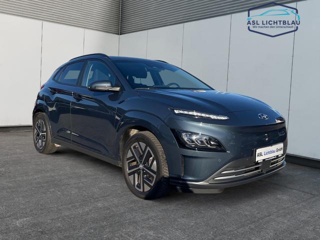 Hyundai / KONA / Blau / / / 
