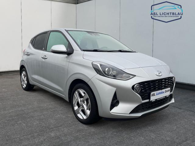 Hyundai / i10 / Silber / / / 