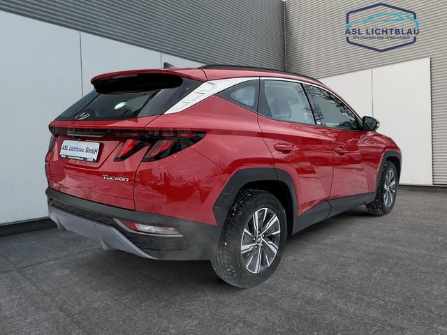 Hyundai TUCSON 1.6 GDI Turbo M/T 2WD SELECT LED-Grilldesign-& Funktions-Paket, Navigations-Paket 