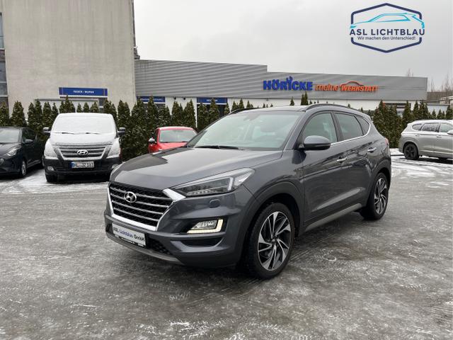 Hyundai / TUCSON / Schwarz / / / 