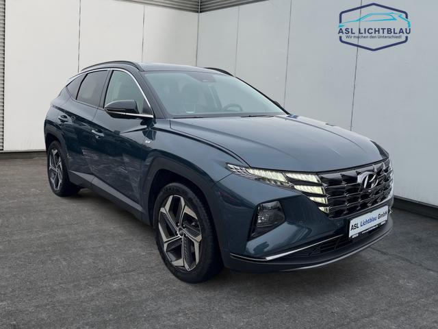 Hyundai / TUCSON / Schwarz / / / 