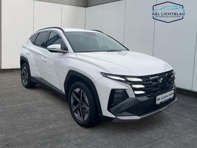 Hyundai / TUCSON / Wei&szlig; / / / 