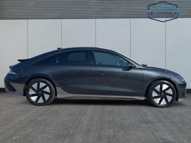 Hyundai / IONIQ 6 / Grau / / / 