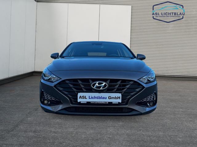 Hyundai i30 1.0 Turbo M/T (48V) SELECT Funktionspaket 