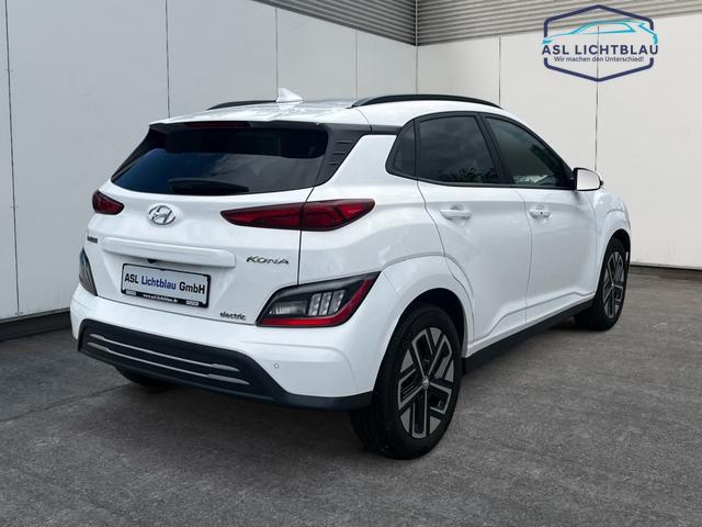 Hyundai KONA Elektro (100kW) TREND Navigations-Paket 