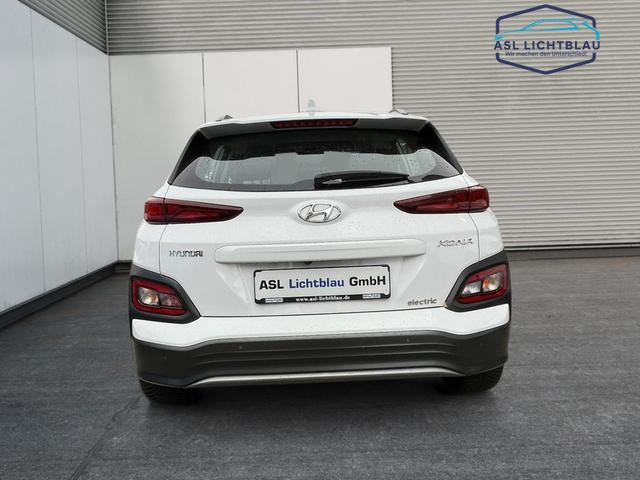 Hyundai KONA Electro (150kW) TREND Navigationspaket 
