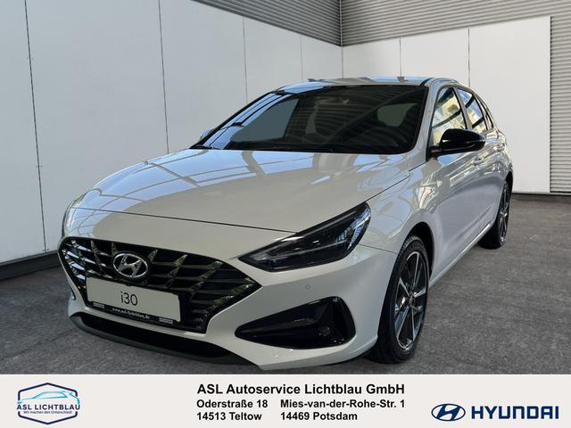 Hyundai i30 - Advantage Mild-Hybrid 1.5 T-GDI M/T NAVI LRH SHZ