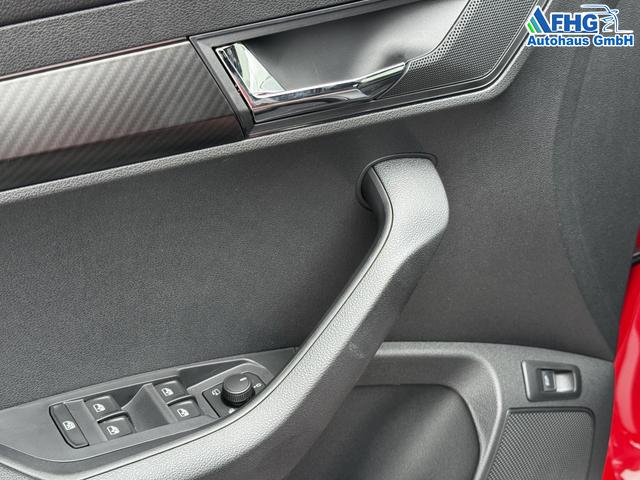 Neue Skoda Karoq Sportline top Austastung 