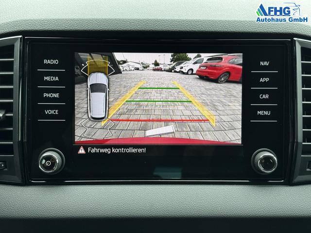 Neue Skoda Karoq Sportline top Austastung 