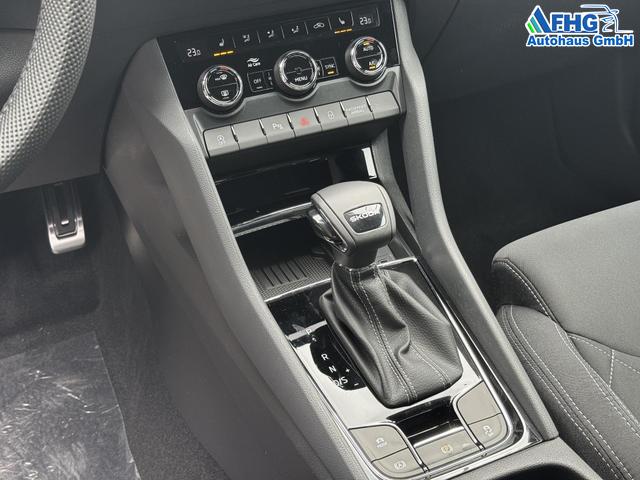 Neue Skoda Karoq Sportline top Austastung 