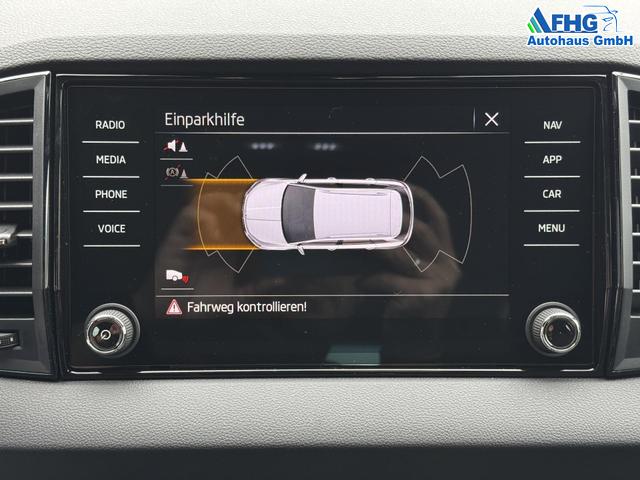Neue Skoda Karoq Sportline top Austastung 