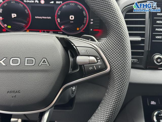 Neue Skoda Karoq Sportline top Austastung 