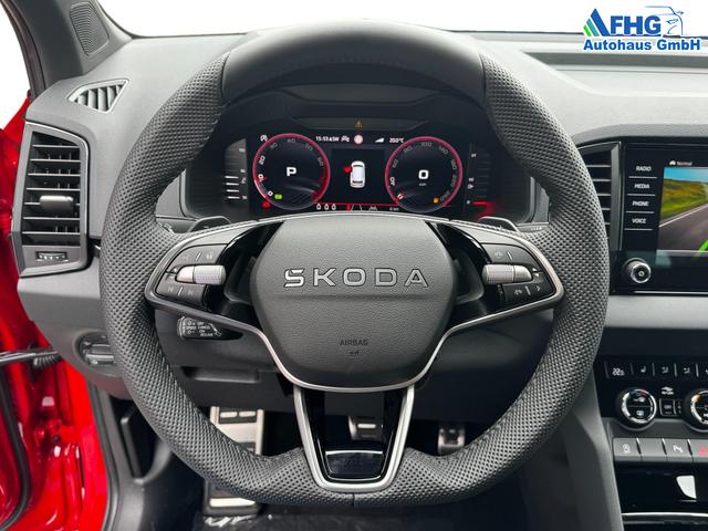Neue Skoda Karoq Sportline top Austastung 