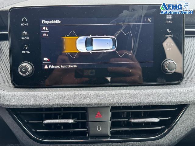 Skoda Scala 1,0 TSI DSG Selection 2Zonenklima 2x Einparkhilfe Kamera LED el.Heckklappe beheitzte Frontscheibe 5J Garantie 