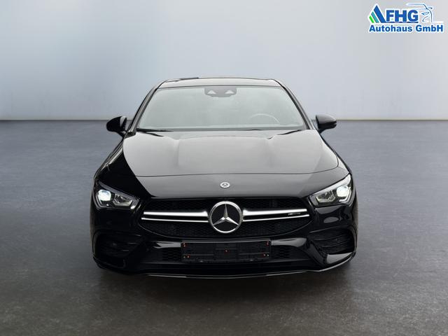 Mercedes-Benz CLA Shooting Brake 35 AMG