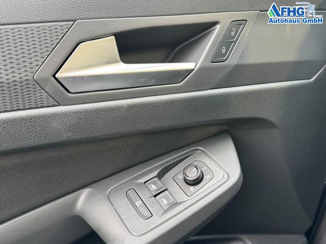 Ford Tourneo Connect Titanium kaufen